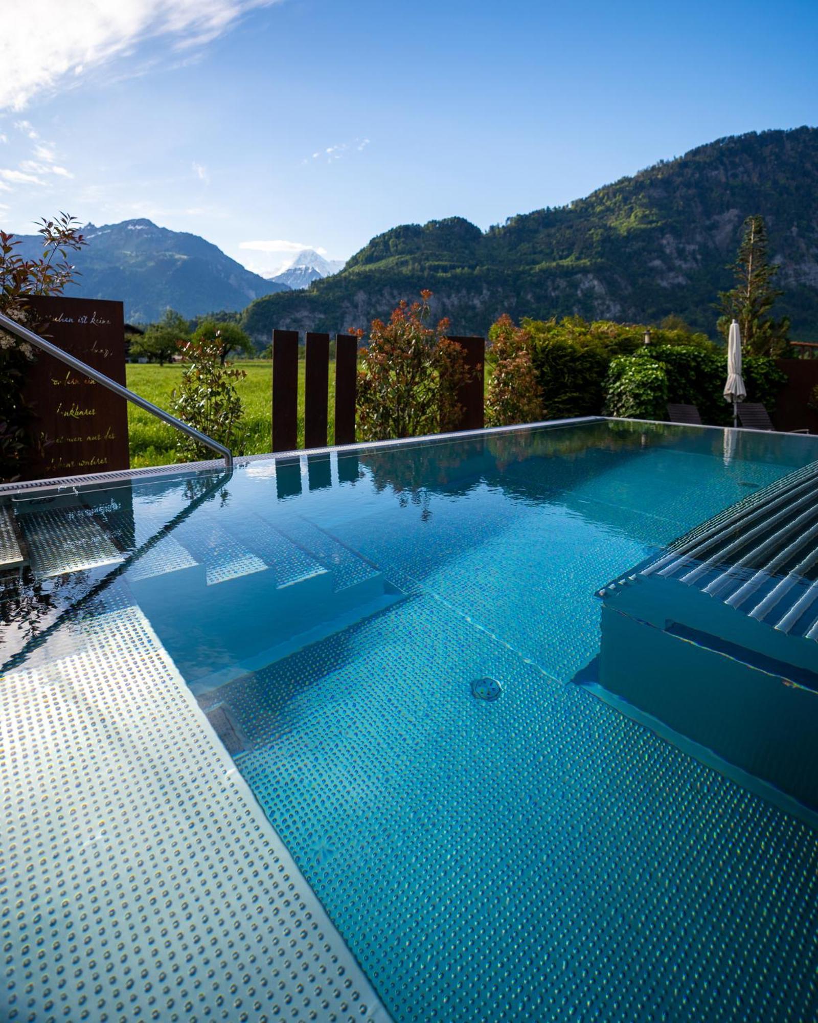 Salzano Hotel - Spa - Restaurant Unterseen Exterior photo